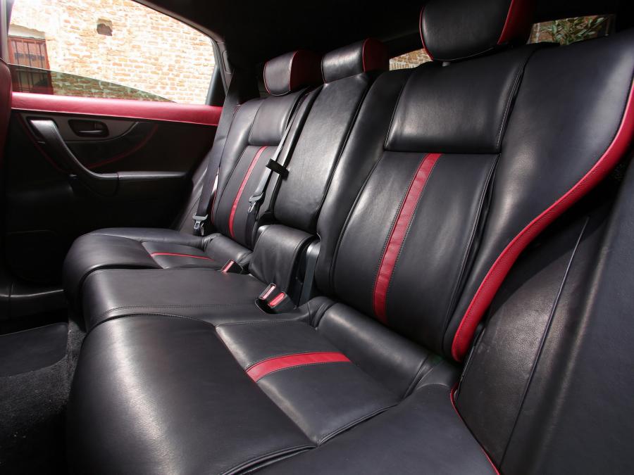 Infiniti QX70 5.0 Poltrona Frau 2014 года  (фото 3 из 4)